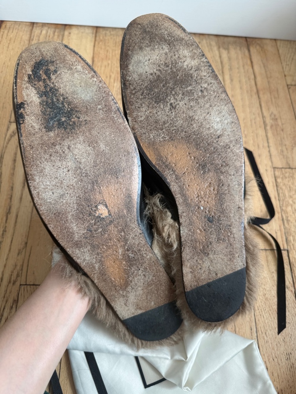 Gucci Black Leather Fur-Lined Mules with Red & White Snake Embroidery Size 11 - Picture 5 of 8